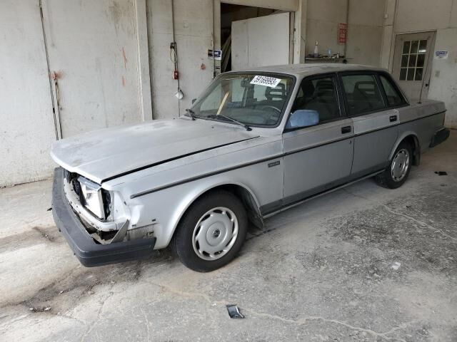 Volvo 240 Series