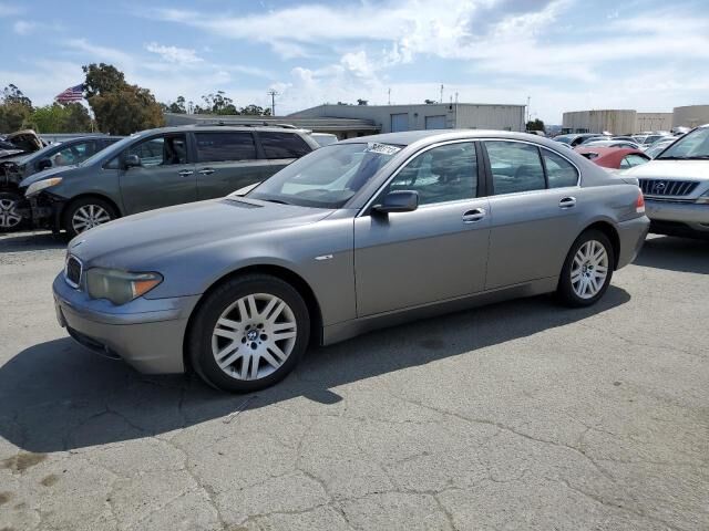 BMW 745i