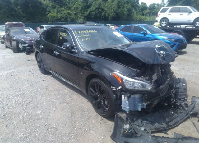 Infiniti Q70L
