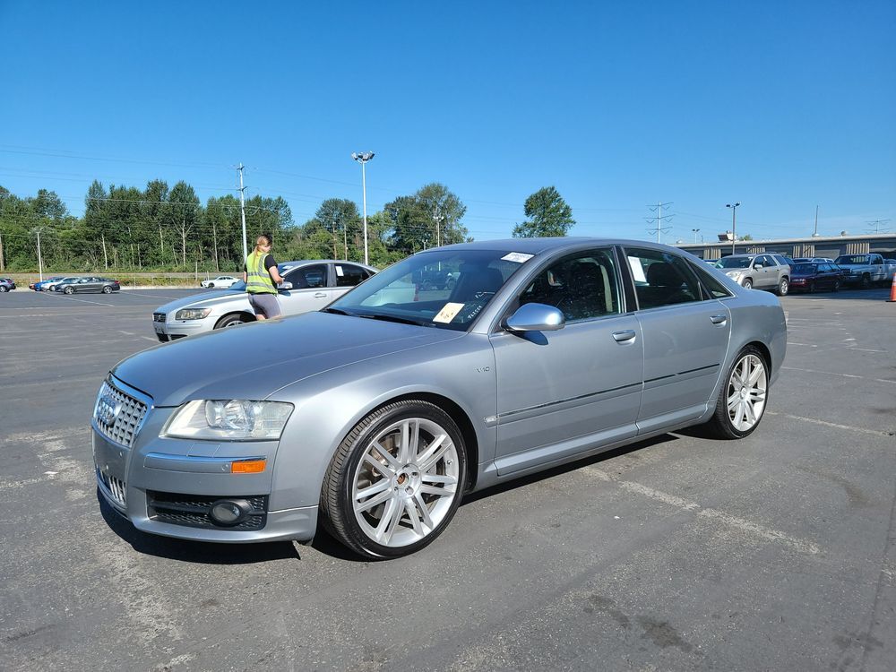 Audi S8