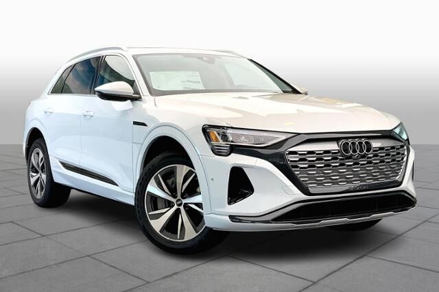 2024 Audi Q8