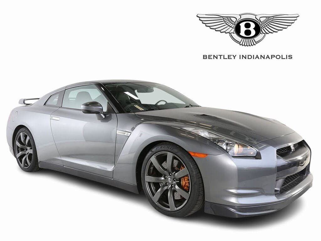 Nissan GT-R