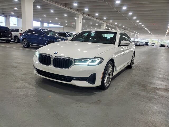 2022 BMW 530i