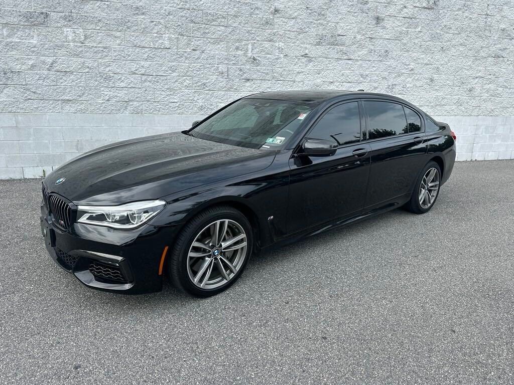 BMW 750i / B7