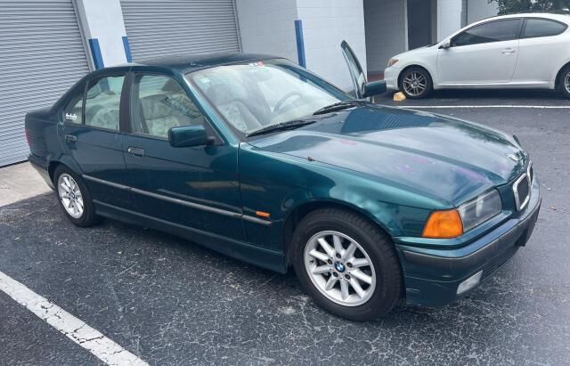 BMW 328i