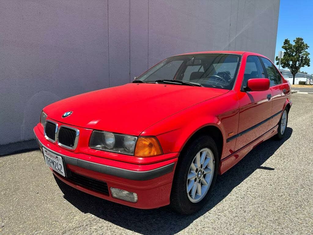 BMW 328i