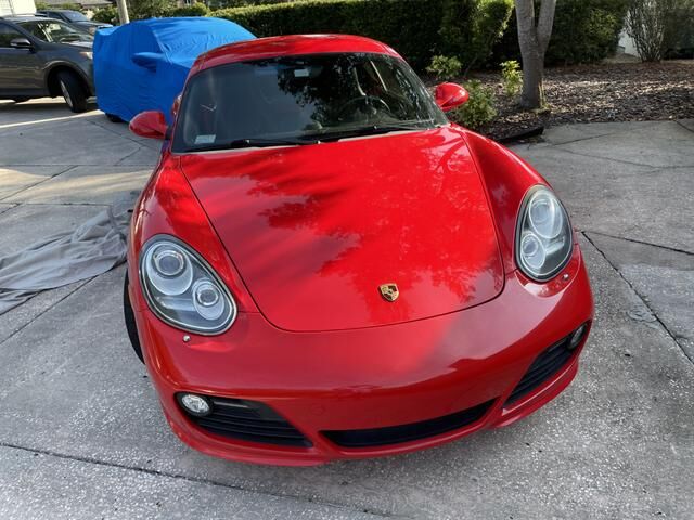 PORSCHE