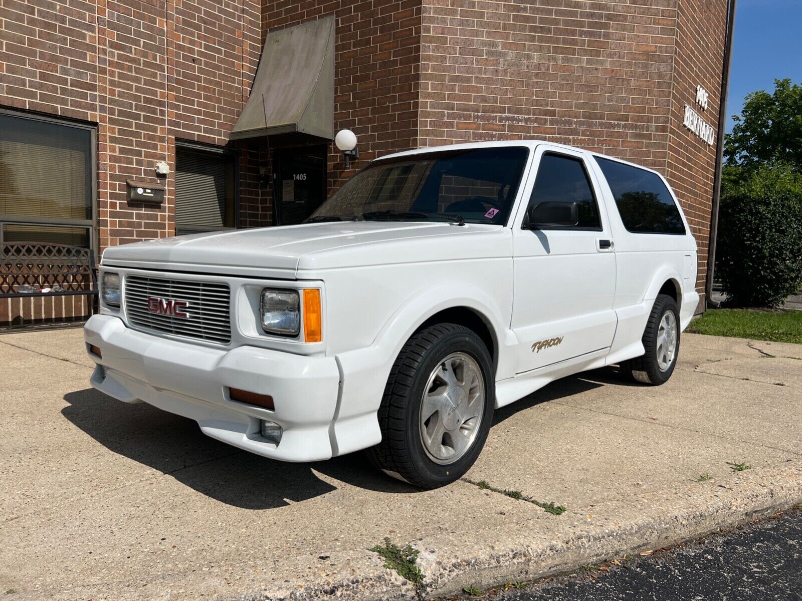 GMC Typhoon