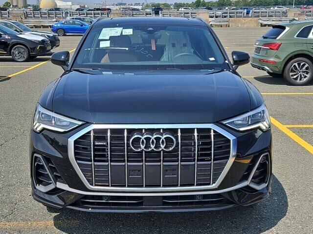 2023 Audi Q3