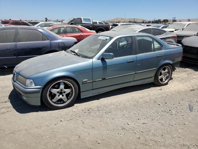 BMW 328i