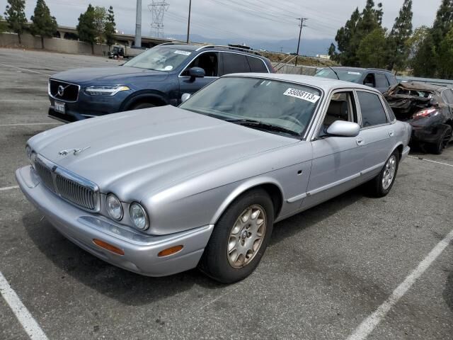 Jaguar XJ8