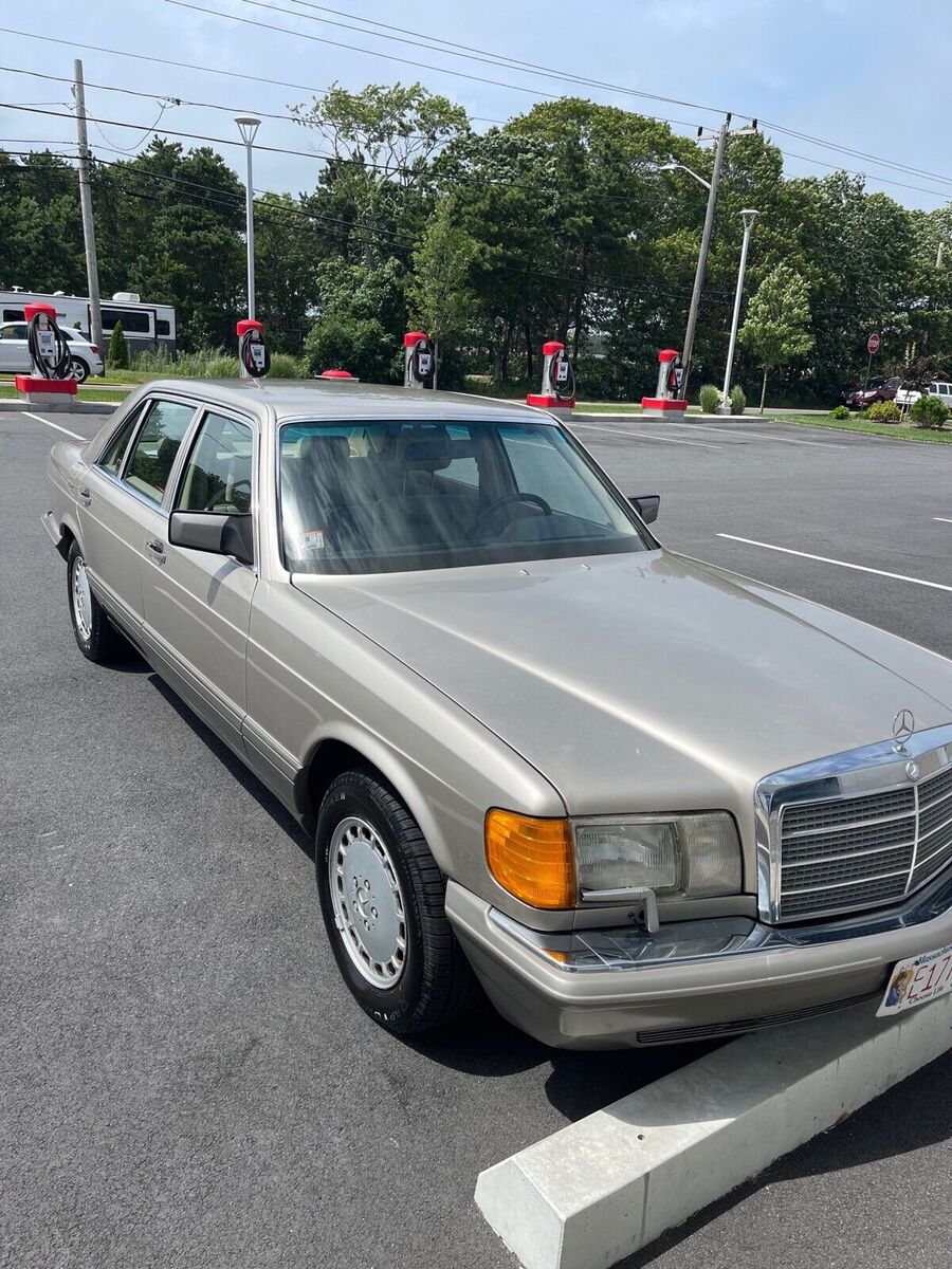 Mercedes-Benz 420