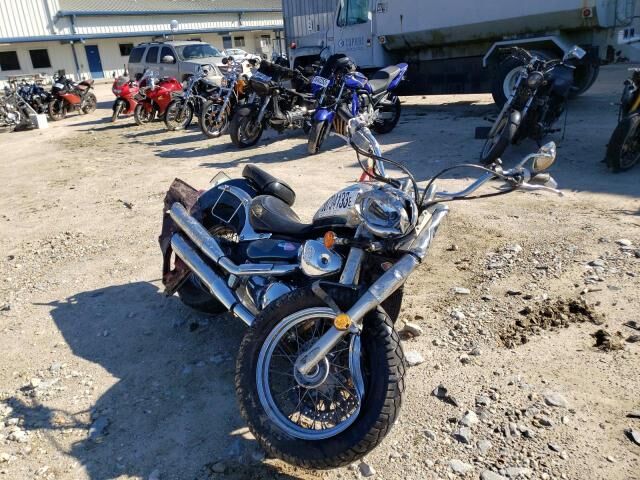 Suzuki VL800K