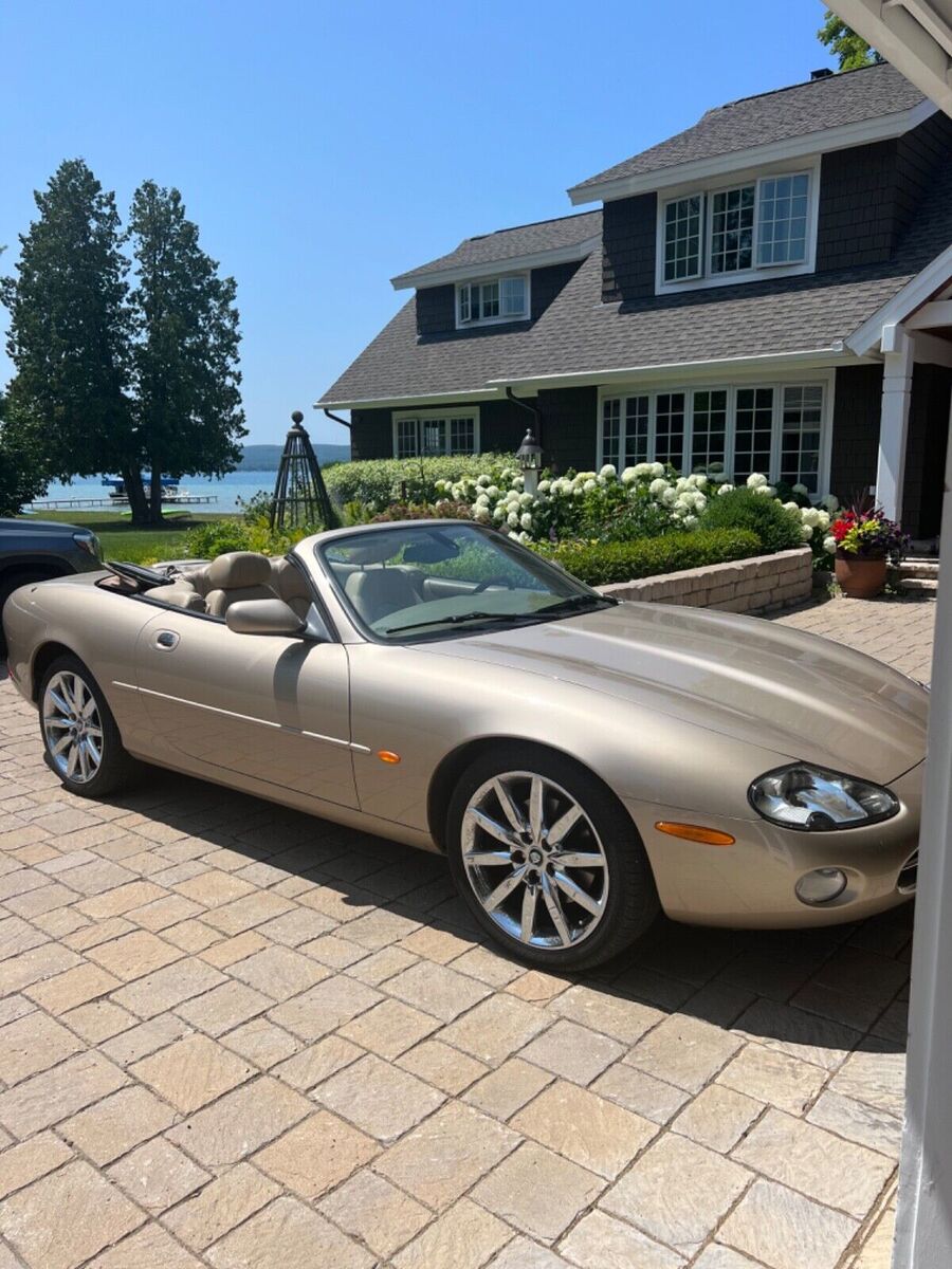 Jaguar XK