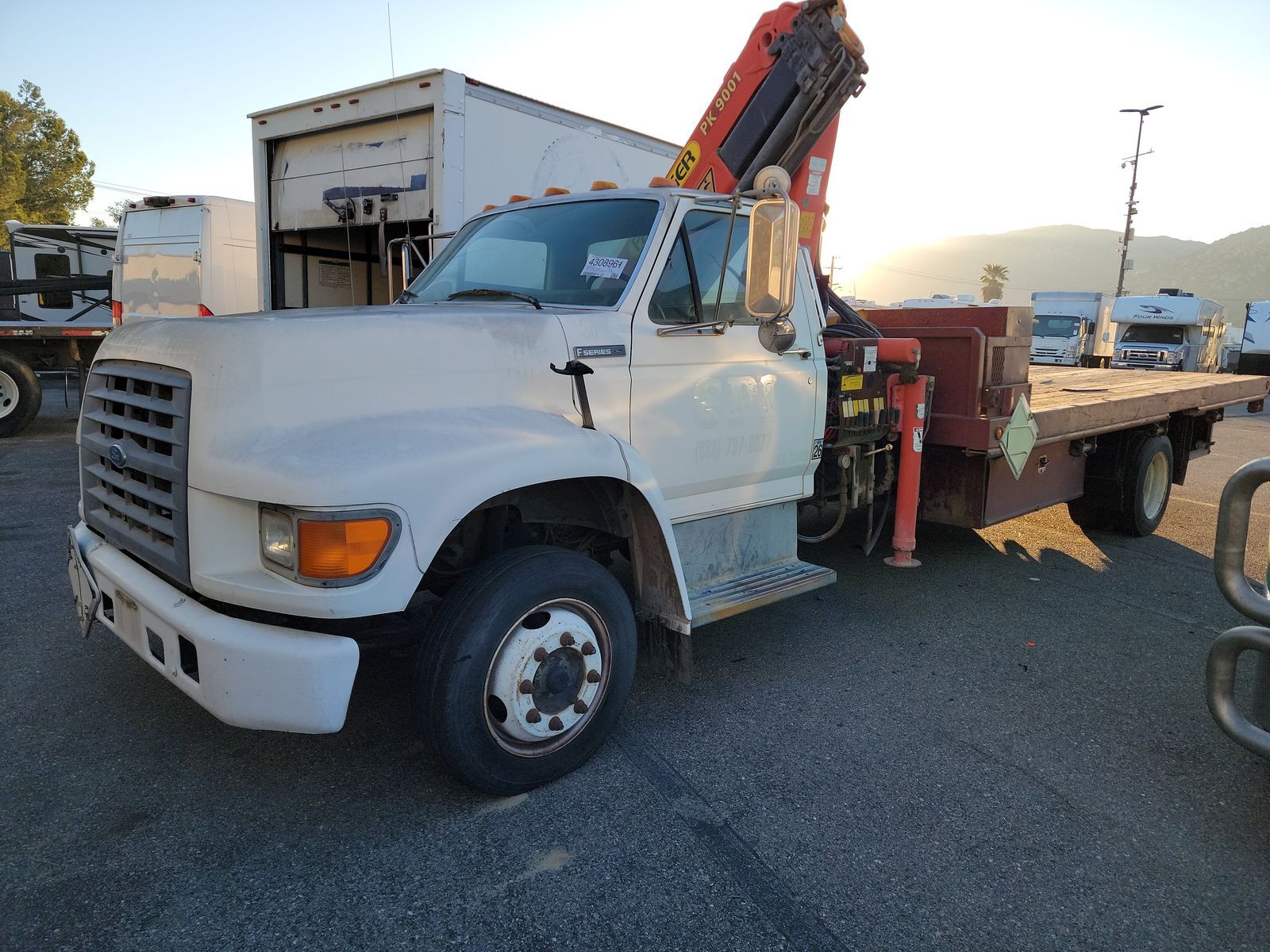 Ford F-800