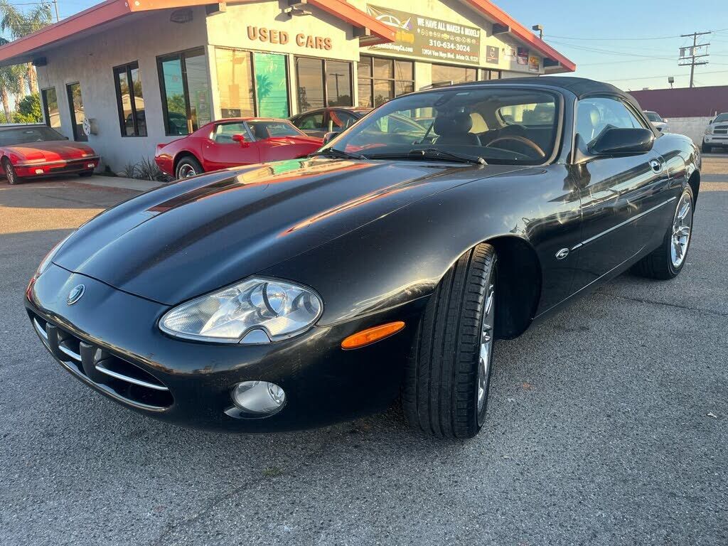 Jaguar XK8