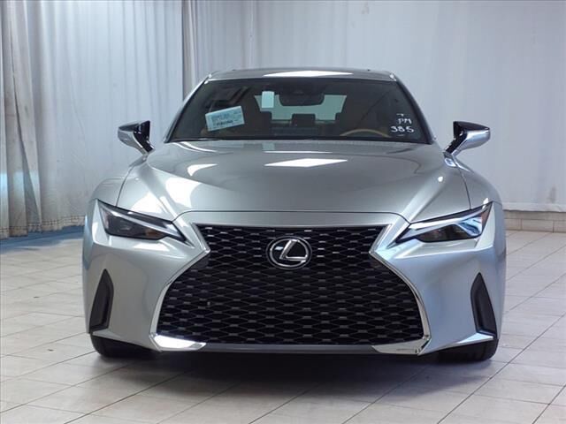 2023 Lexus IS