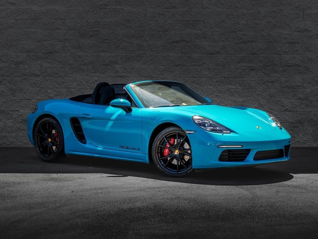 PORSCHE