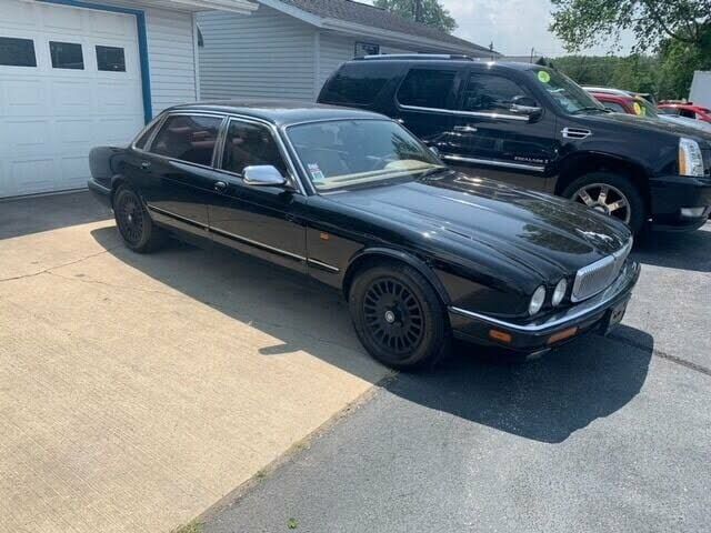 1996 JAGUAR Vanden Plas