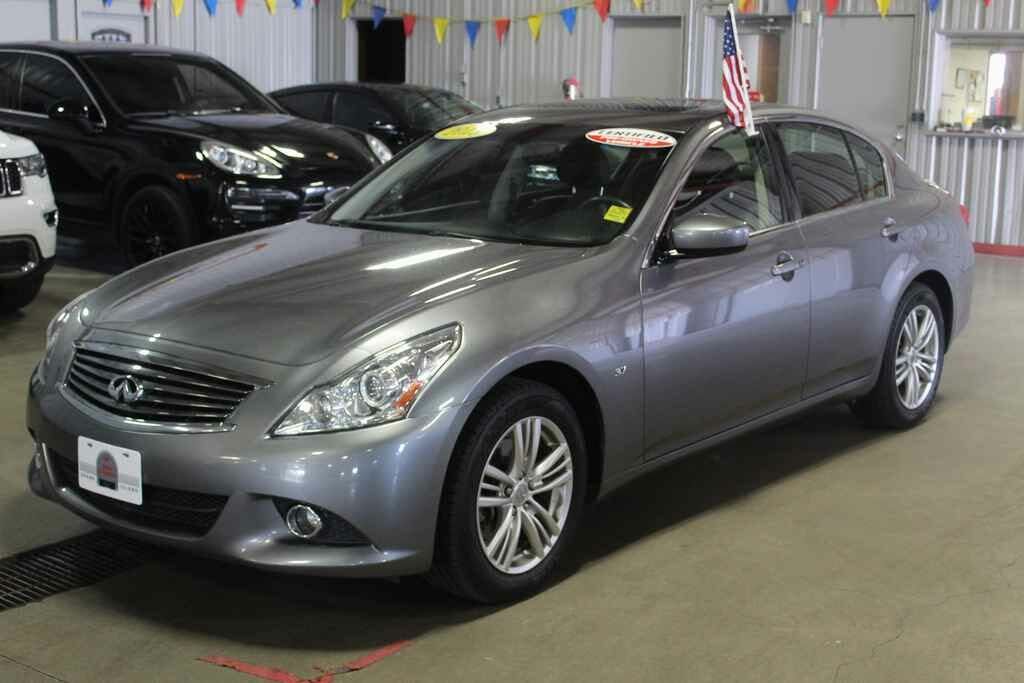 Infiniti Q40