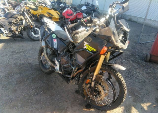 YAMAHA