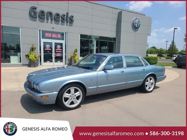 Jaguar XJ