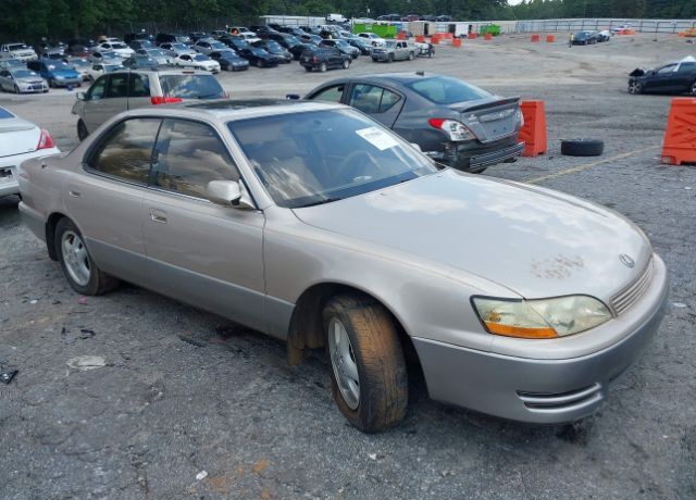 Lexus ES