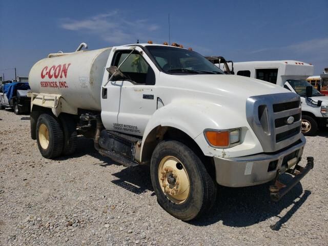 Ford F-750