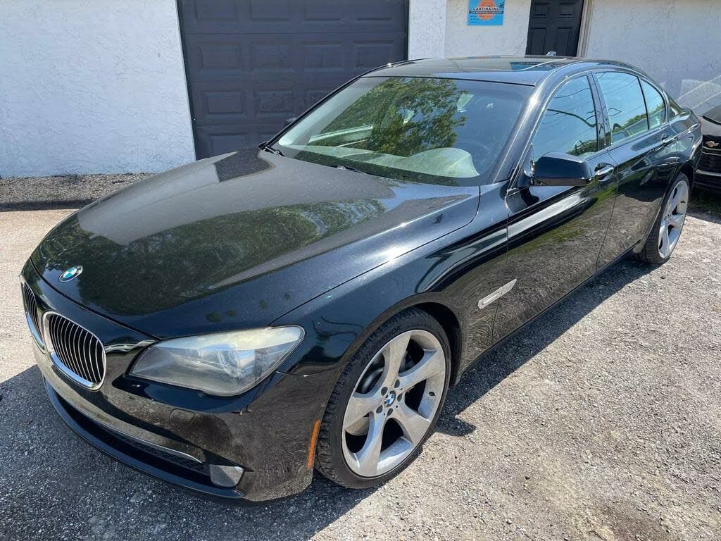 BMW 750i