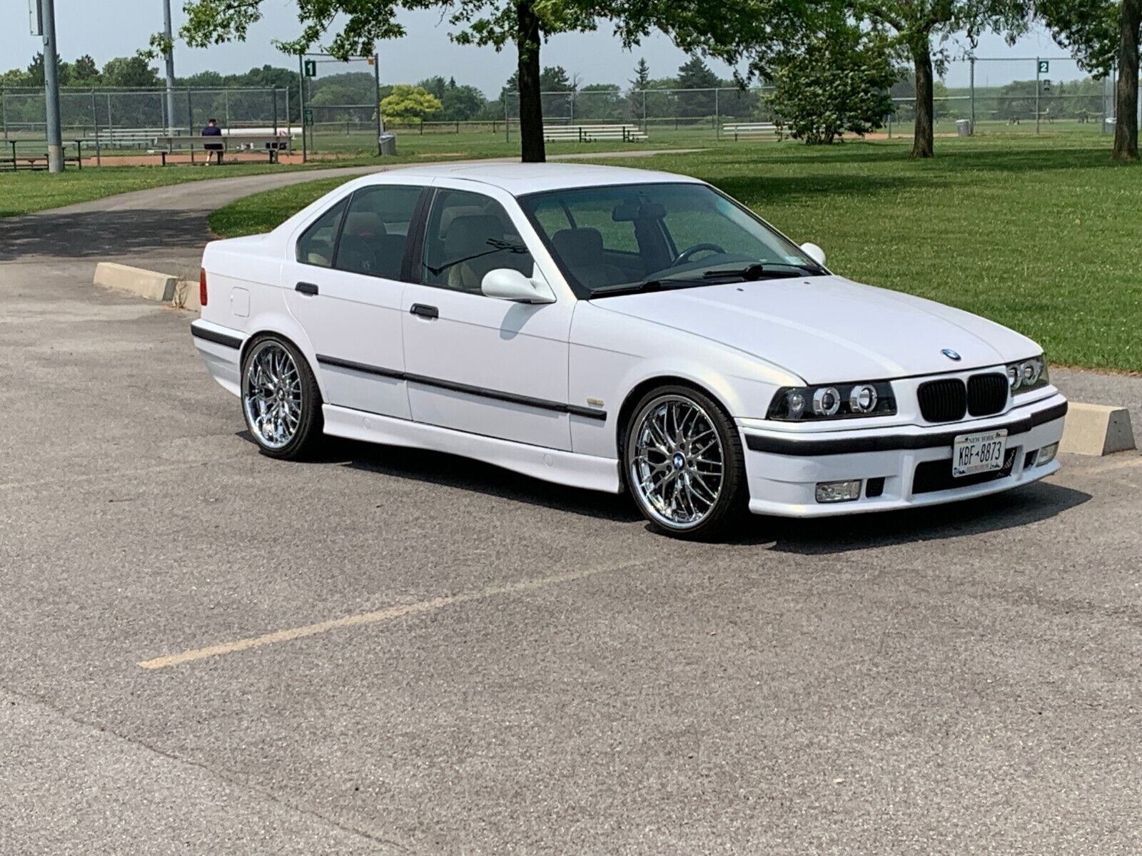 BMW 328i