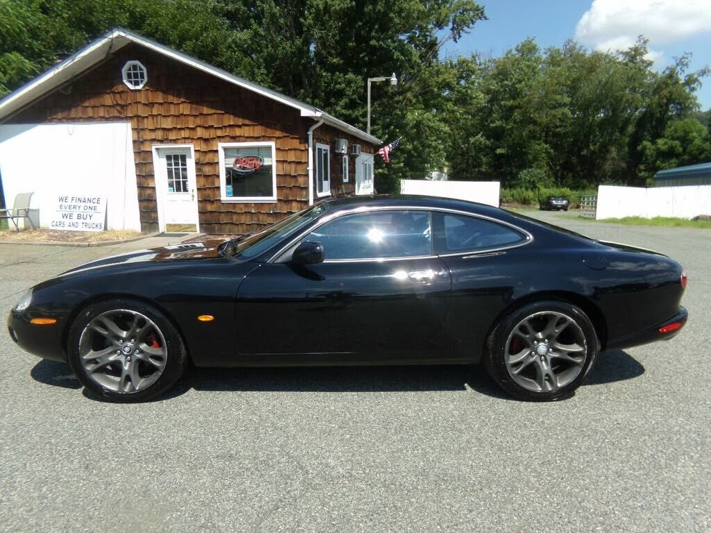 Jaguar XK8