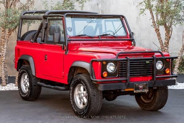 Land Rover Defender