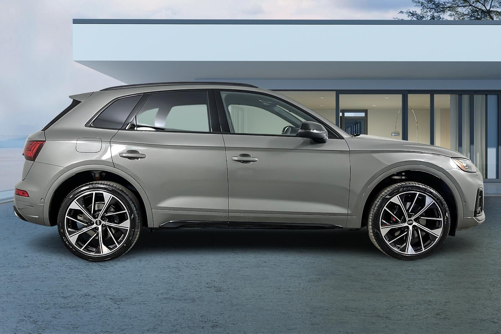 2023 Audi SQ5