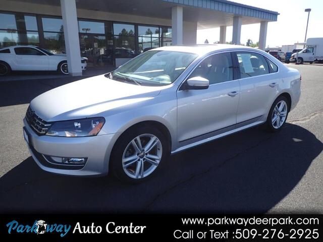2013 VOLKSWAGEN Passat