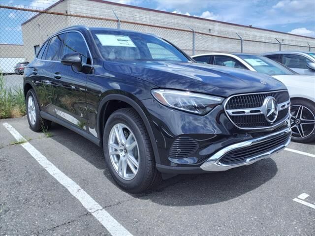 2023 Mercedes-Benz GLC-Class