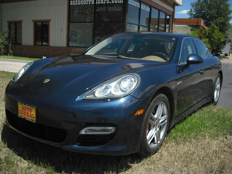 2011 PORSCHE Panamera