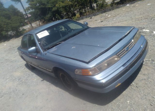 Ford Crown Victoria