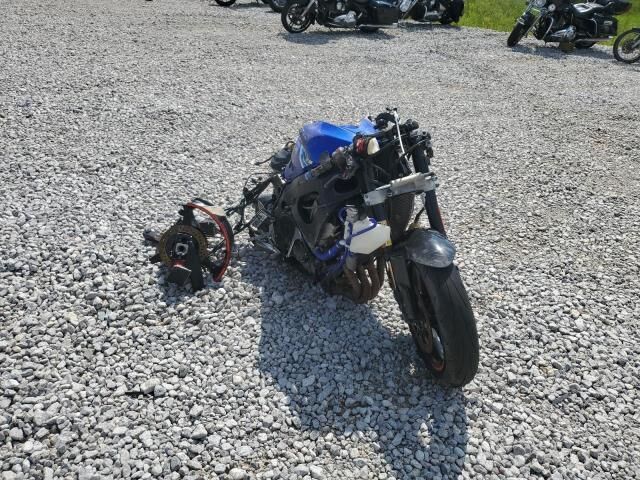 Suzuki GSX-R750
