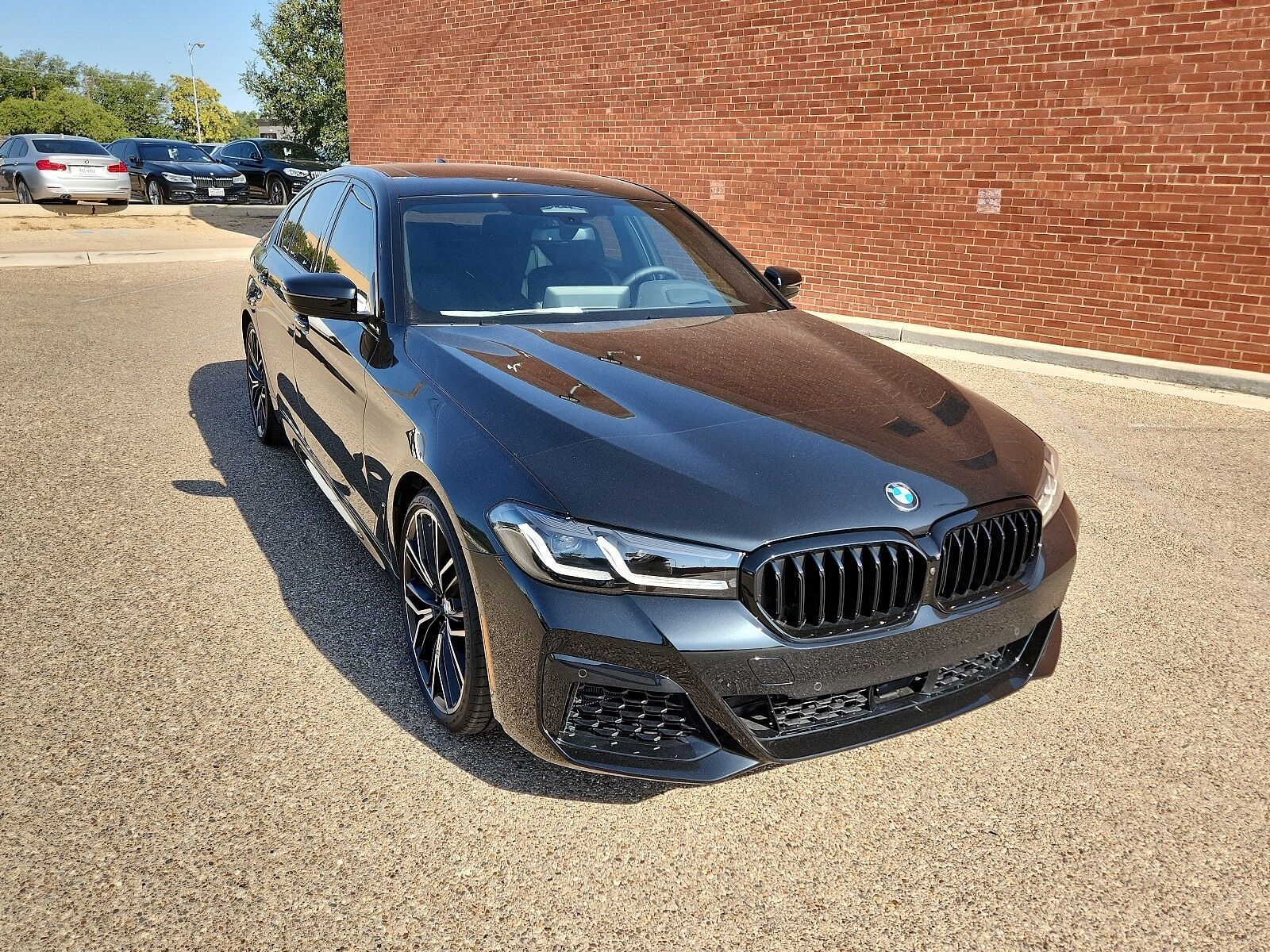 2023 BMW M550i