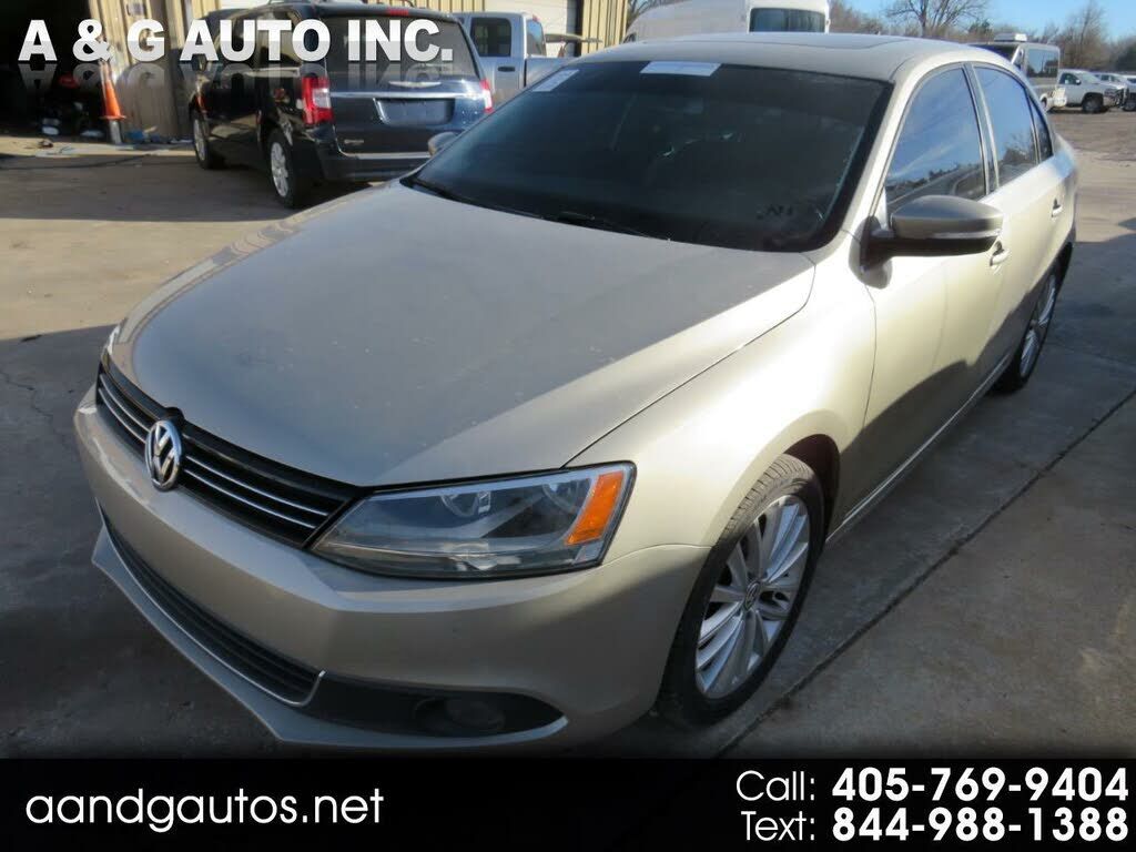 2013 VOLKSWAGEN Jetta