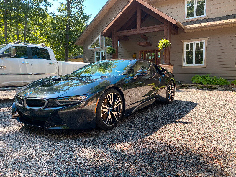 BMW i8