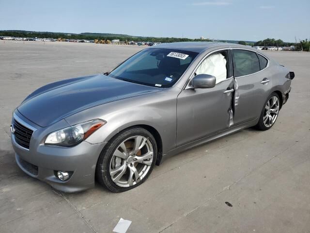 Infiniti M56