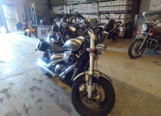 Suzuki VZ800