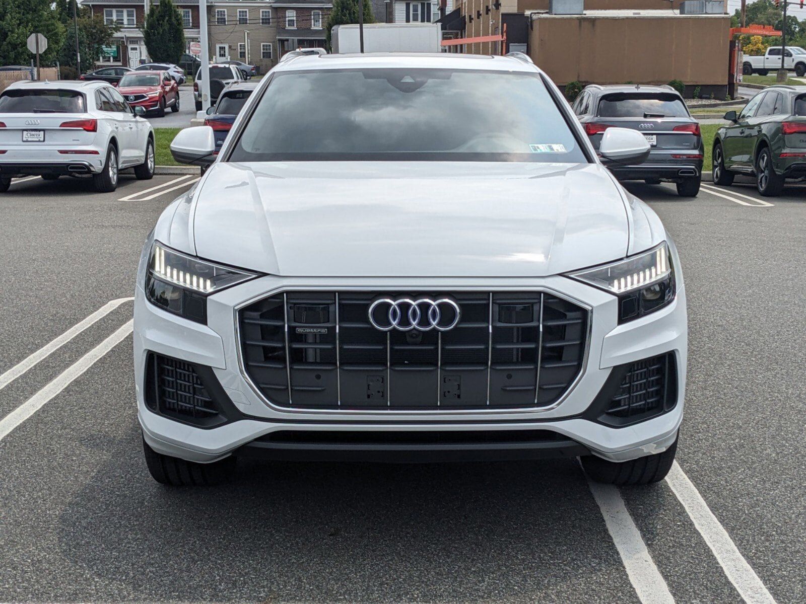 2023 Audi Q8