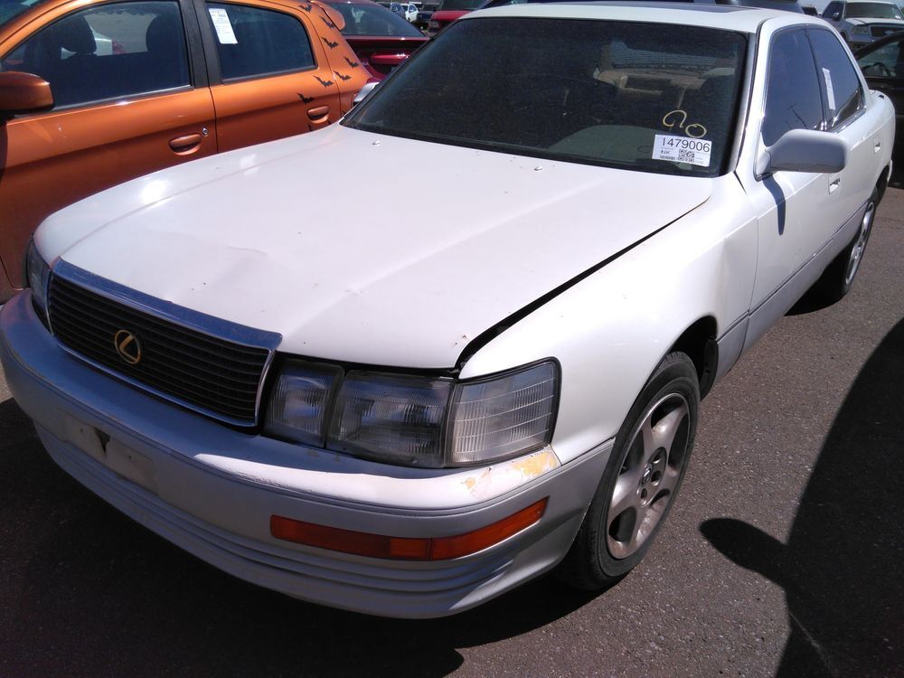 Lexus LS