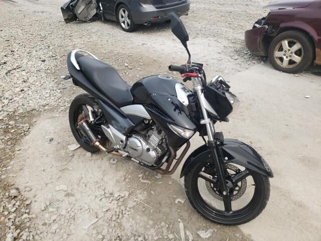 Suzuki GW250L