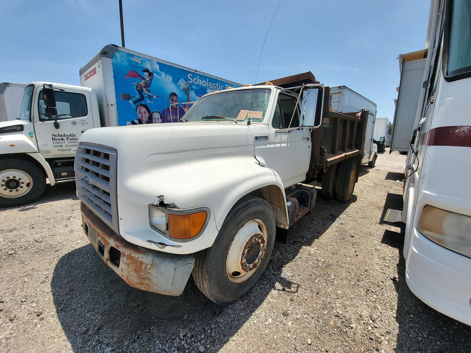 Ford F-800
