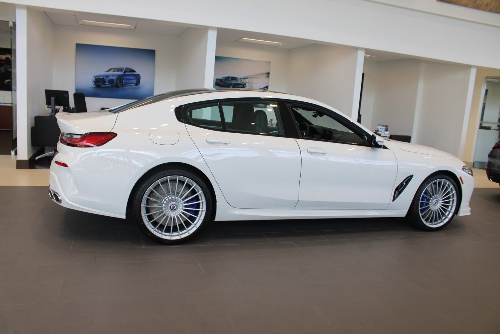 2024 BMW ALPINA B8