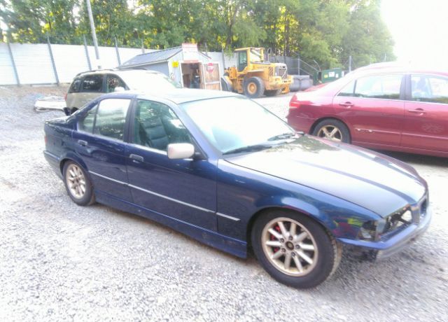 BMW 328i