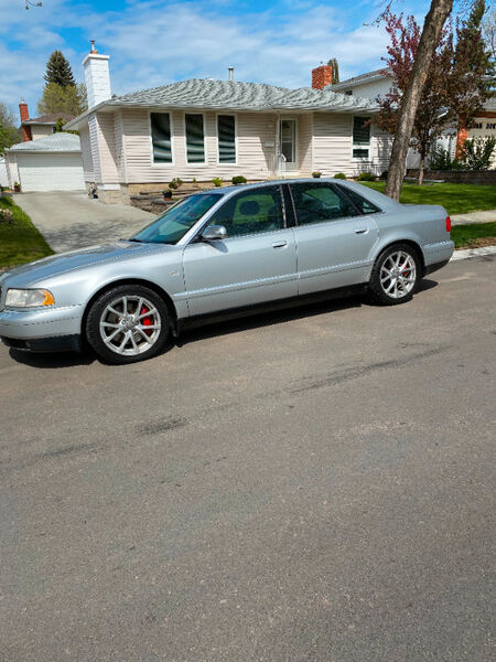 Audi S8